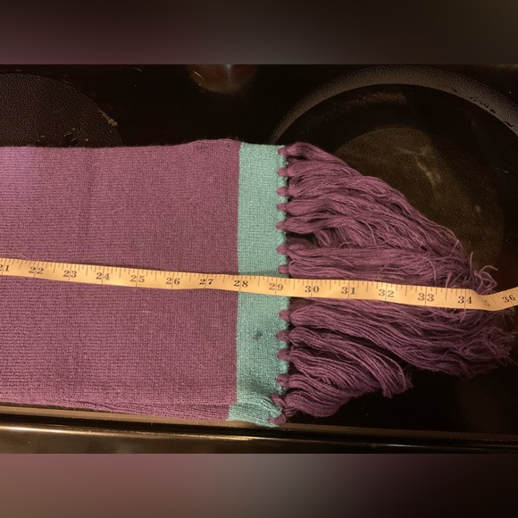 Disney:Purple winter Eeyore scraf with yarn fringe on both ends for adults /kids - Picture 5 of 5